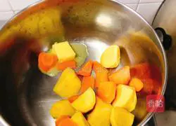 Illustration of how to make curry beef 3