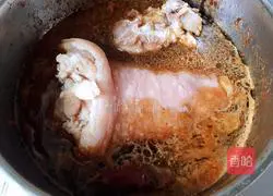 Illustration of how to make pork elbows in sauce 4