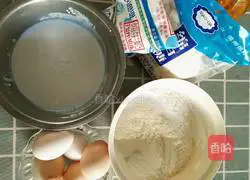 Illustration of how to make cream cake roll 1
