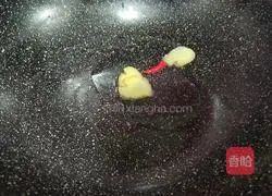 Illustration of how to make stir-fried snails with soy sauce 5