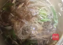 Illustration of how to make garlic vermicelli 4