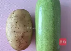 Illustration of how to make zucchini mashed potatoes 1