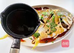 Illustration of how to make steamed golden pomfret 11