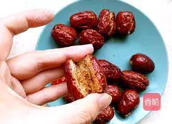 Illustration of how to make glutinous rice and dates 2