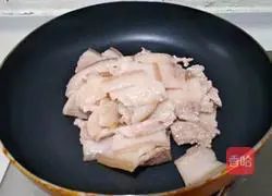 Illustration of how to make twice-cooked pork with sweet pepper and fungus 5