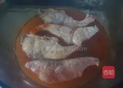 Illustration of how to make herring stuffed with tomatoes 6