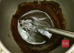 Illustration of how to make mellow chocolate cake 4