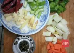 Illustration of Northeastern Kung Pao Chicken Recipe 2