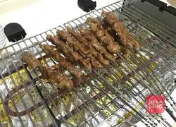 Illustration of how to make kebabs 4