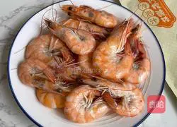 Recipe for spicy and sour lemon shrimp Illustration 4