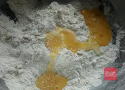 Illustration of how to make raisin scones 5