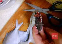 Illustration of how to make pan-fried pomfret 3