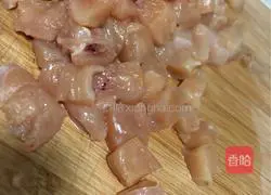 Illustration of how to make curry chicken rice 3