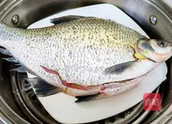 Illustration of how to make steamed fish 3