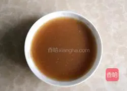 Illustration of steamed scallops with loofah 12