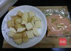 Illustration of how to make steamed pork ribs (Sichuan style) 1