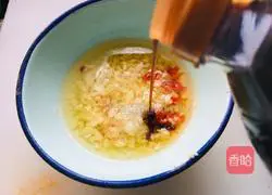 Illustration of how to make steamed scallops with enoki mushroom vermicelli 4