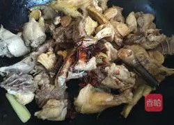 Illustration of how to make chicken stewed mushroom vermicelli 8