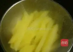 Illustration of how to make tomato sauce for French fries 5