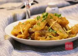 Spicy and sour pork rind recipe 1