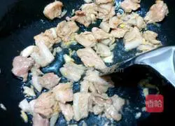 Illustration of how to make cauliflower fried meat 6