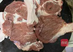 Illustration of how to make yogurt salad with pork chop 2