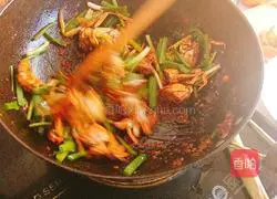 Illustration of how to make spicy crab 3