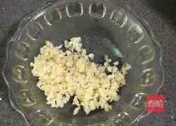 Illustration of how to make lettuce with oyster sauce (making money) 2