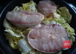 Illustration of how to cook herring stewed with cabbage 6