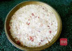 Illustration of how to make traditional Cantonese carrot cake 8