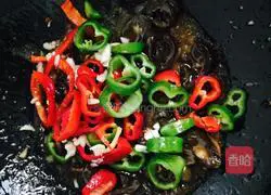 Illustration of how to stir-fry sea cucumber 10