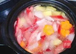 Shanghai Borscht Recipe Illustration 12