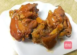 Illustration of braised pig's trotters 16