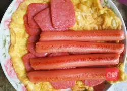 Illustration of how to make egg and ham sandwich 3 