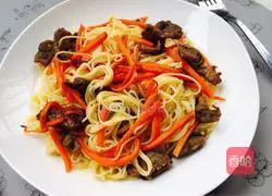 Illustration of how to make beef and carrot pasta 11
