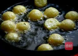 Illustration of Henry IV Filet Mignon 10