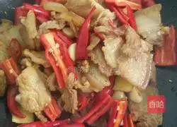 Hunan-style stir-fried pork belly recipe 4