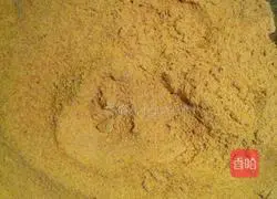 Illustration of how to make steamed pork with vermicelli 1