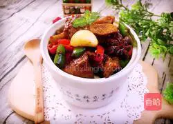 Fragrant Illustration of how to make spicy beer duck 12