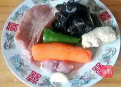 Illustration of how to make fish-flavored shredded pork 1