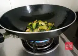 Illustration of how to stir-fry vegetables with tomato sauce 5