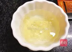 Illustration of how to make yogurt chocolate mousse 4