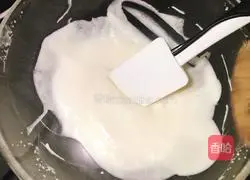 Illustration of how to make yogurt mousse 9