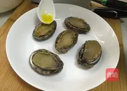 Illustration of how to make steamed abalone with vermicelli 3