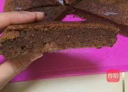 Illustration of how to make a simple rice cooker chocolate cake 10