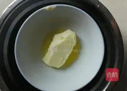 Illustration of how to make cocoa sandwich mousse 3