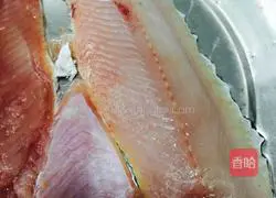Illustration of how to make boiled fish fillets 2