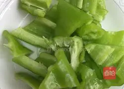 Illustration of how to make spicy clams 4