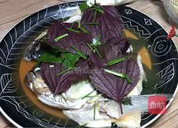 Steamed fish head with perilla Illustration of practice 12