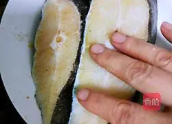 Fried Flat Cod#Reduce Fat and Gain Muscle#Recipe Illustration 8